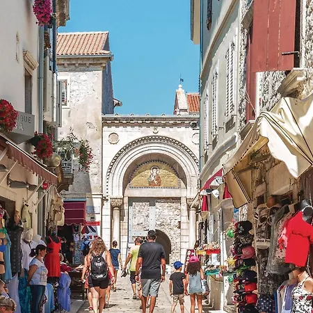 Appartamento Stunning In With Wifi Porec