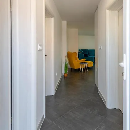 2 Bedroom Amazing In דירה